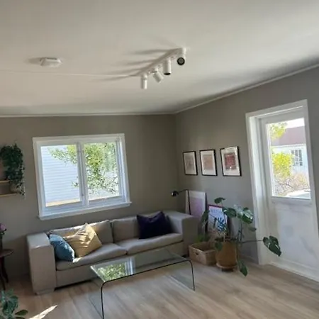 Bright And * Ставангер